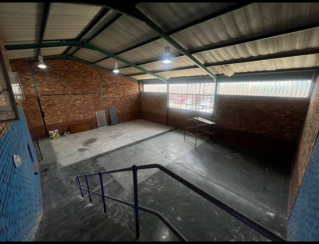 271M² WAREHOUSE TO LET IN HENNOPSPARK